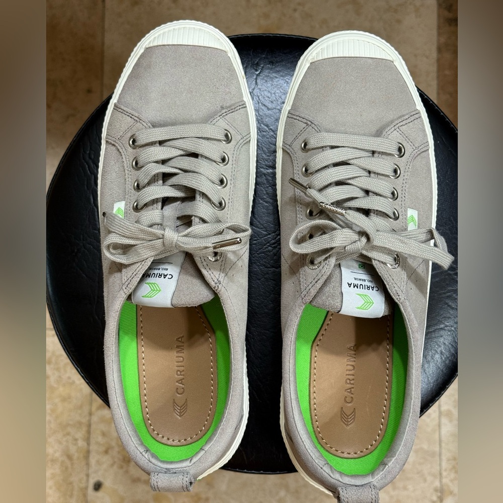 Cariuma Suede Sneakers with Green Highlights
